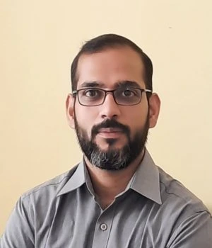 Dr. Kamal Kapoor
